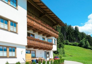 125 m² Apartment ∙ 4 bedrooms ∙ 8 guests in Hart im Zillertal