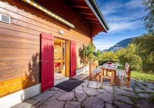 Chalet Mar'Mot - Four Bedroom Chalet, Sleeps 8 in Riddes