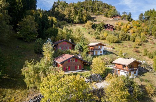 Mayens-de-Riddes Ski Chalet | Chalet Mar'Mot - Four Bedroom Chalet, Sleeps 8