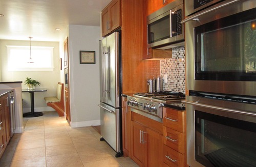 Provincetown Condo | Elegant and Beautiful 3 Bedroom unit in West End. Three cars parking - tandem