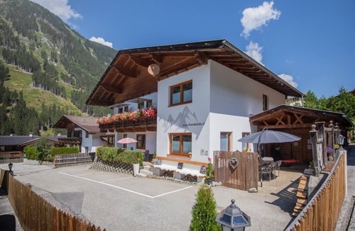 Volderau Apartment | FeWo Alpenklee - hospitality, simple luxury are your home on vacation