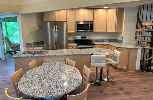 Village of Four Seasons Villa | LAKE FRONT Swim off private Deck" WOW" ELEGANT in Heart Of Lake Of OZARKS