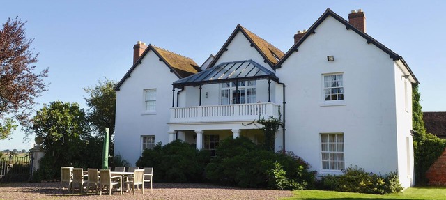 1 bedroom accommodation in Walcot in Walcot