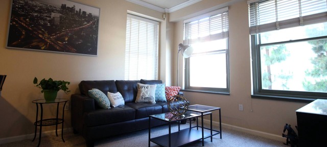 2 bd Historic Bldg near Disneyland in Anaheim