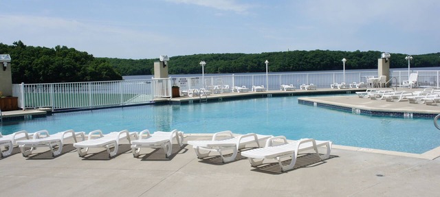 9104 Towers, Fantastic lake views! STILL AVAILABLE FOR SHOOTOUT RACE WEEKEND in Osage Beach