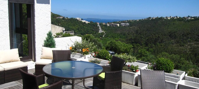 Apartment/Villa sea view, secure domain with swimming pool & tennis court near Cannes in Mandelieu-La-Napoule