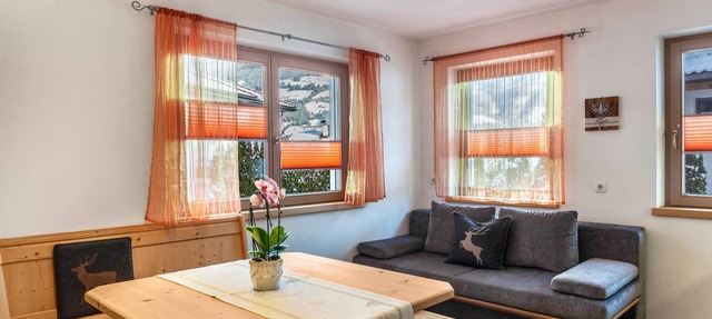 Apartment "Joachim" with Mountain View, Private Garden & Wi-Fi in Fügen