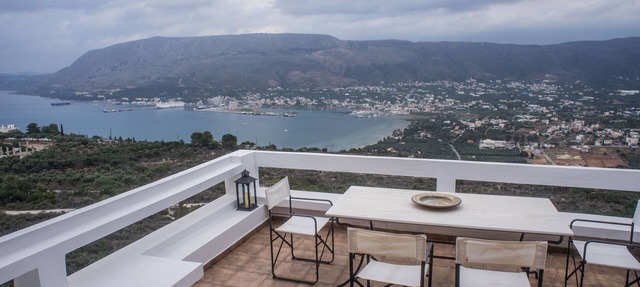 Architect designed Cretan Sea Vista in Chania