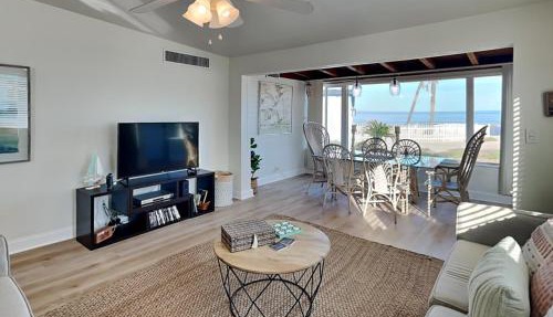 Bathing Suit Beach Bungalow in Ormond Beach