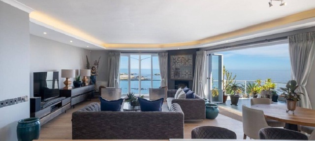 Bayside Apartments. in Cape Town