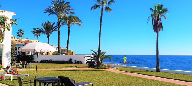 Beach Front house - Full Sea view - Dona Lola Beach Resort - Marbella - Mijas in Calahonda