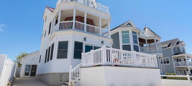Blessings on the Bay! Oceanfront Home with Heated Pool! in North Cape May