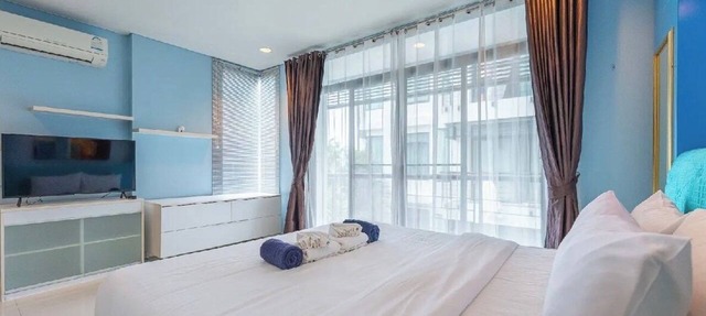 Bright Studio at 6th Avenue Surin C209 in Cheong