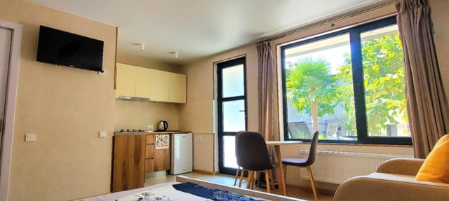 Charming 2 separate cottages with beautiful garden WiFi and AC in Mtskheta centr in Mtskheta
