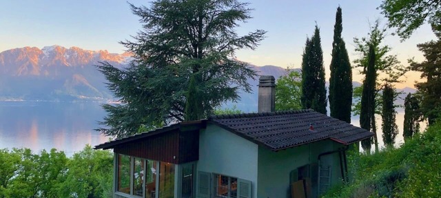 Charming villa in Lavaux with unique view! in Chardonne