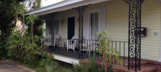 Comfy King, queen pullout, relaxing front Porch, Short Walk To Downtown in DeLand