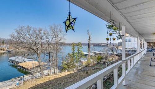 Cozy Lake Ozark Villa w/Main Channel Views! in Lake Ozark