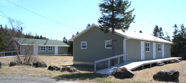 Crocker Cabins Unit 3 - offers a self‑contained efficiency unit in Gros Morne. in Trout River
