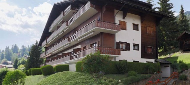 Gai Matin A 9 by Interhome in Villars