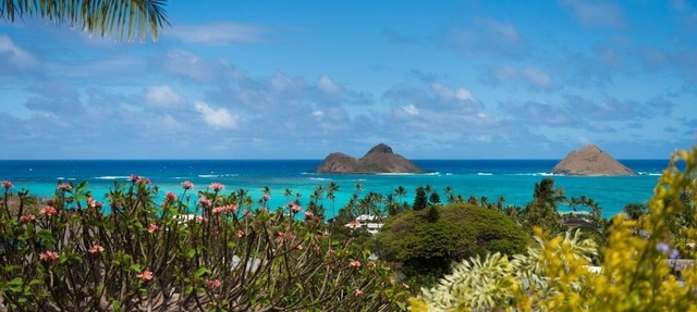 Kehaulani Ridge~Lanikai~Spectacular Views of "The Mokes"! Renovated~Luxurious in Kailua