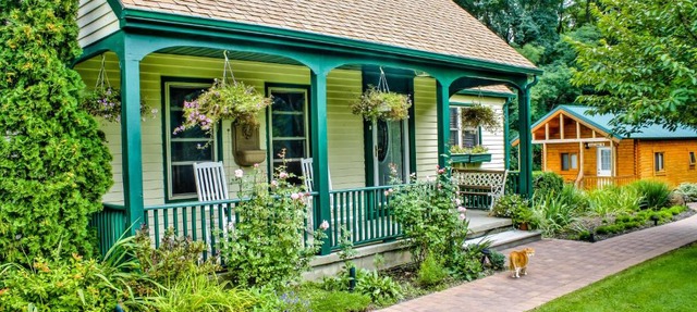 Los Gatos Bed & Breakfast in Penn Yan