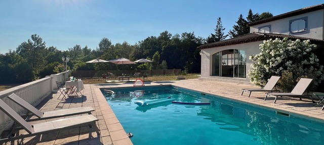 Luxury villa with private pool – Provence, Var – Sleeps 9, near Fayence in Saint-Paul-en-Forêt