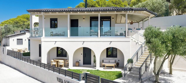 Luxury Villa in Anavyssos, Athens Riviera | Pool, Ocean Views, Near the Beach in Anavissos