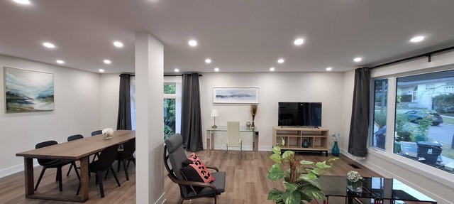 Modern Spacious 6-Bedroom Retreat in Toronto