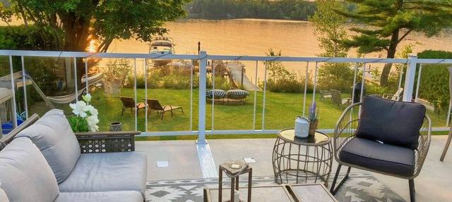 Navigable Lakefront Chalet in Magog
