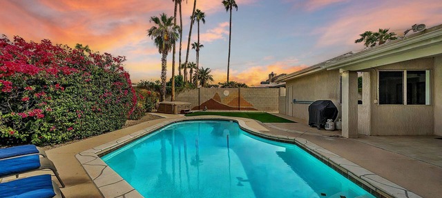 Near TPC Scottsdale. Pool, Hot Tub & Game Room- Sleeps 15 in Scottsdale