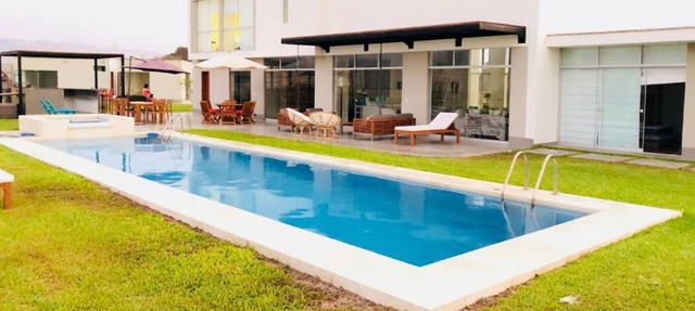 Playa Campo Ecological House of 5,500 m2 for 20 people in Chilca