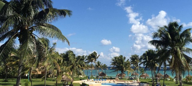 PRIME LOCATION! Private Beach, Very Nice! in Puerto Aventuras