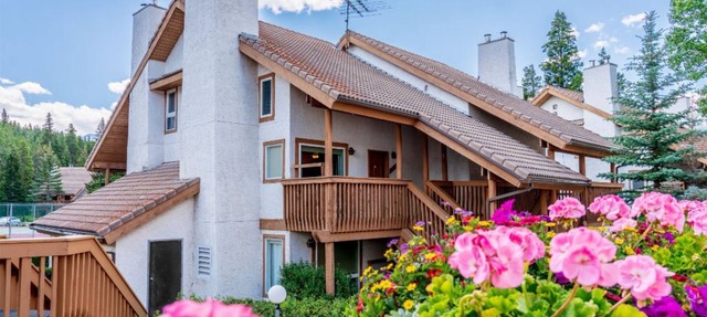Rustic Value Banff Condo with Fireplace! in Banff