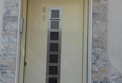 seaside home in Piraeus