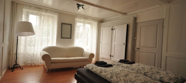 Spacious ground floor apartment. Sleeps 5 to 12 guests in Interlaken