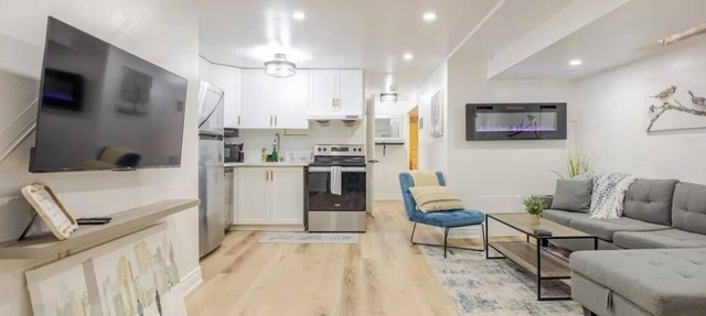 STUNNING & SPACIOUS 1 BEDROOM OASIS in Brampton