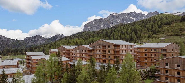 Superior lodge with balcony in Hermagor