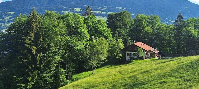 Vacation home with conservatory, fireplace and garden barbecue in a secluded location in the mountains in Tschagguns