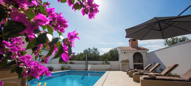 Villa Dalmare Split - Private Hydro-massage Pool in Split