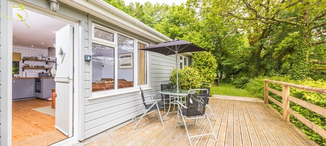 Woodpecker is Laid back luxury in 9 acres of countryside right near the beach in Bude