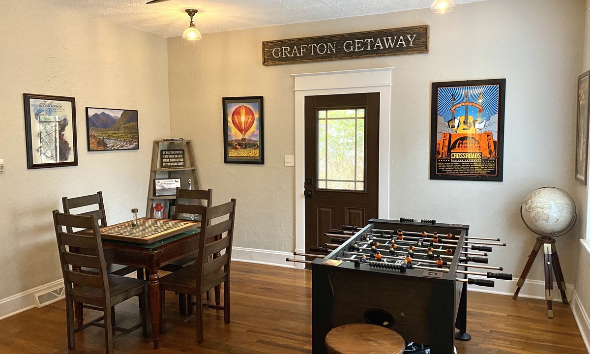 Grafton Cabin | Grafton Getaway-Cabin on 2 wooded acres just 1/2 mile from Main Street