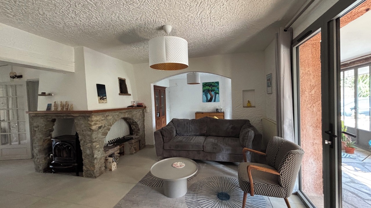 Photo of Livingroom in Saint-Paul-en-Foret