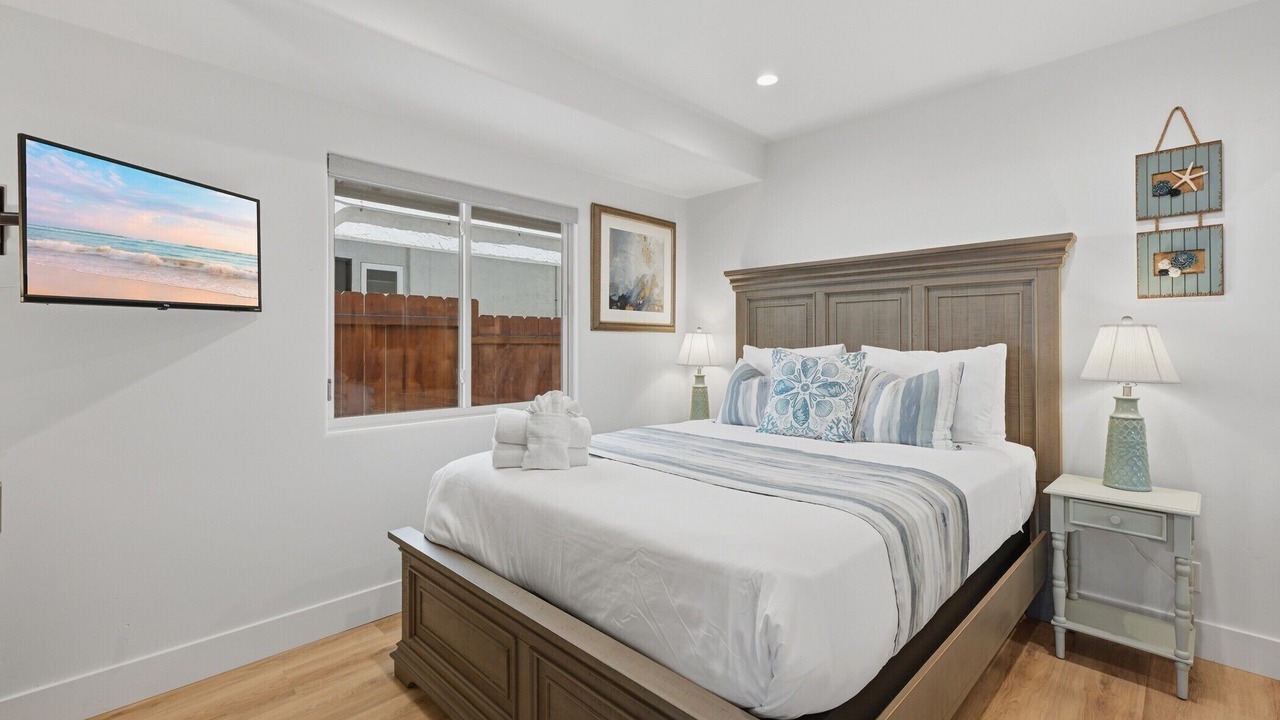 Photo of Bedroom in South Mission Beach