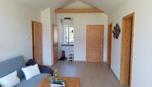Nico's Place in Jenig