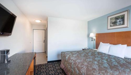 Days Inn by Wyndham Watertown Fort Drum in Evans Mills